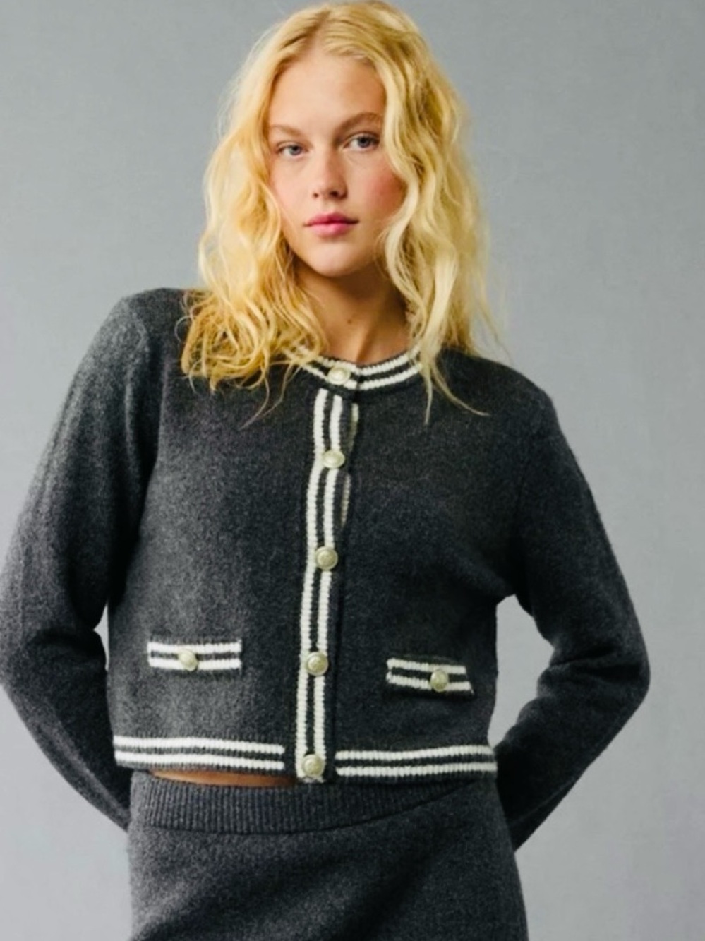 American Eagle Charcoal and White Knit Sweater S